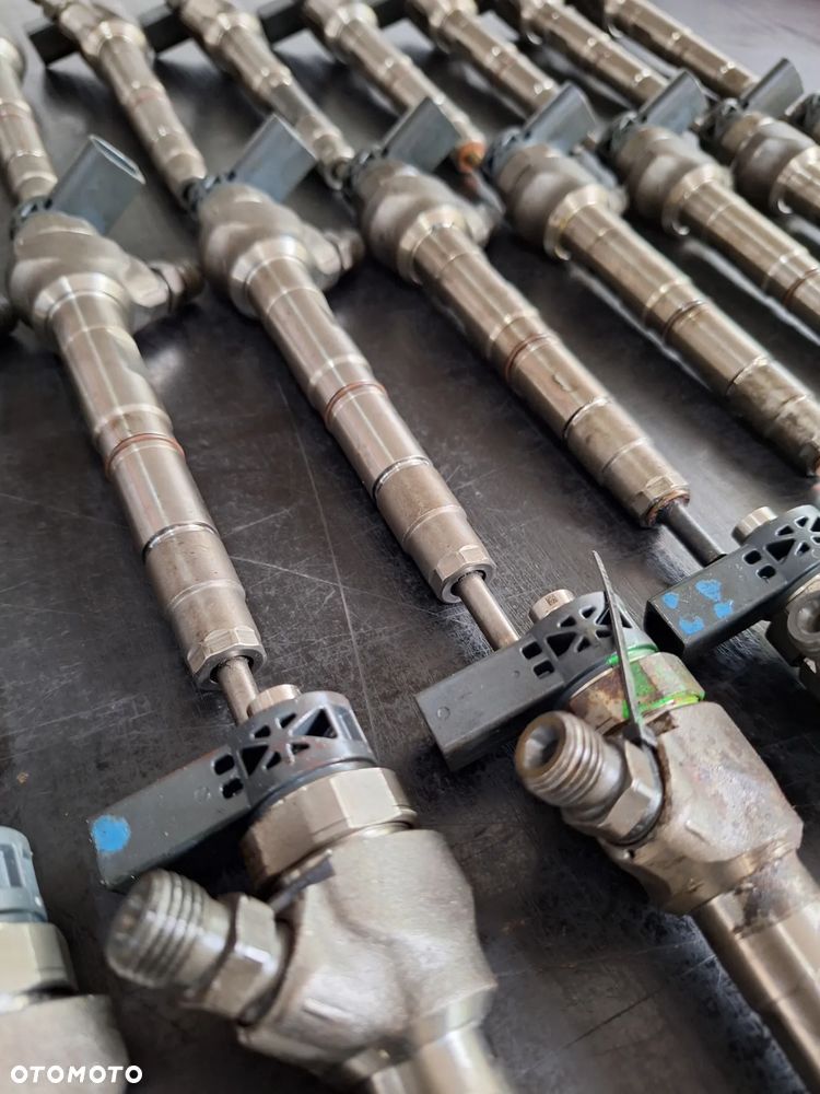 Wtrysk Wtryskiwacz Bosch 0445110471 НURT - 2