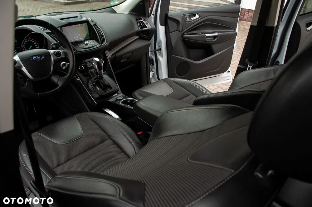 Ford Kuga 1.5 EcoBoost 4WD Titanium Plus - 13