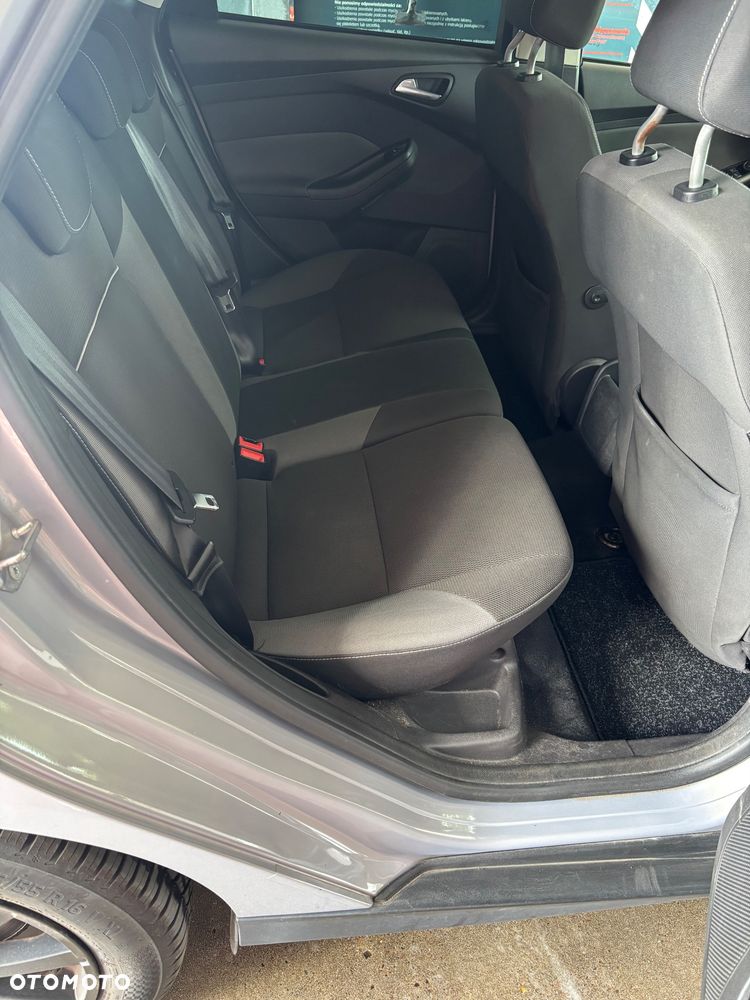 Ford Focus 1.6 TDCi Edition - 11