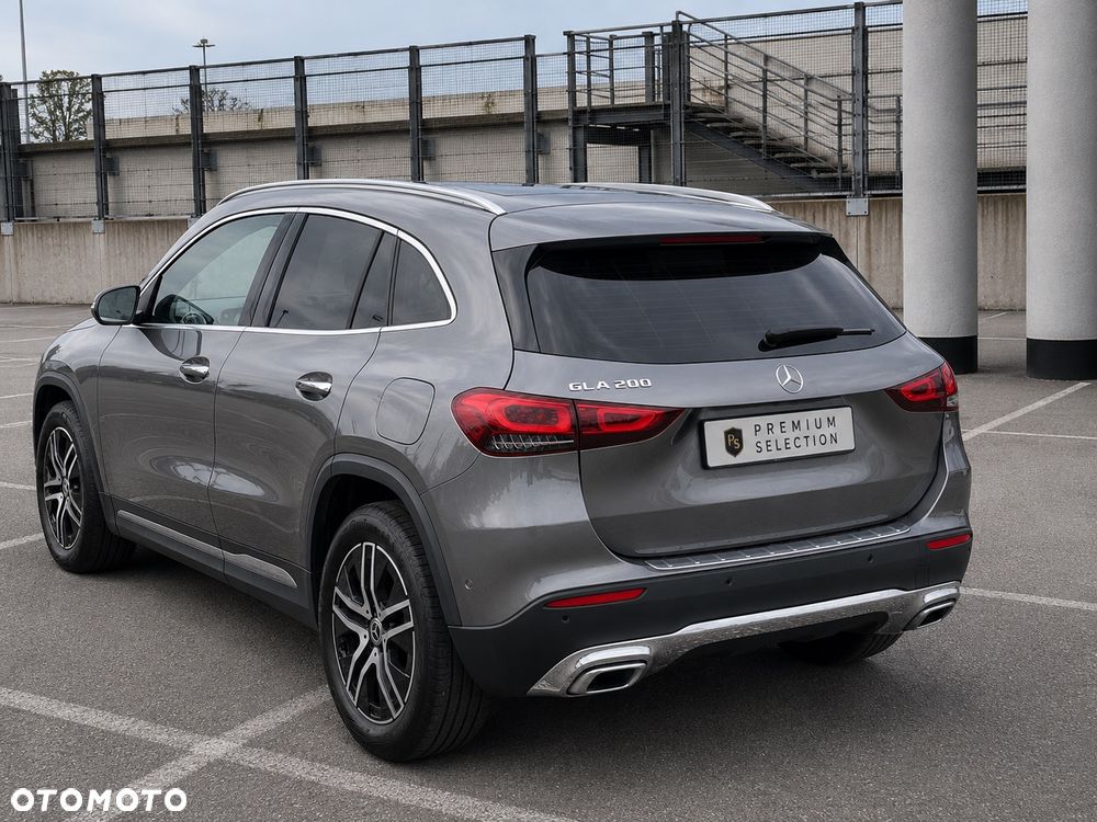 Mercedes-Benz GLA 200 Progressive - 5
