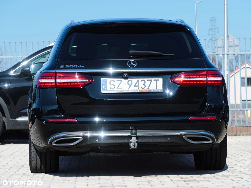 Mercedes-Benz Klasa E 300 de 9G-TRONIC Exclusive - 9