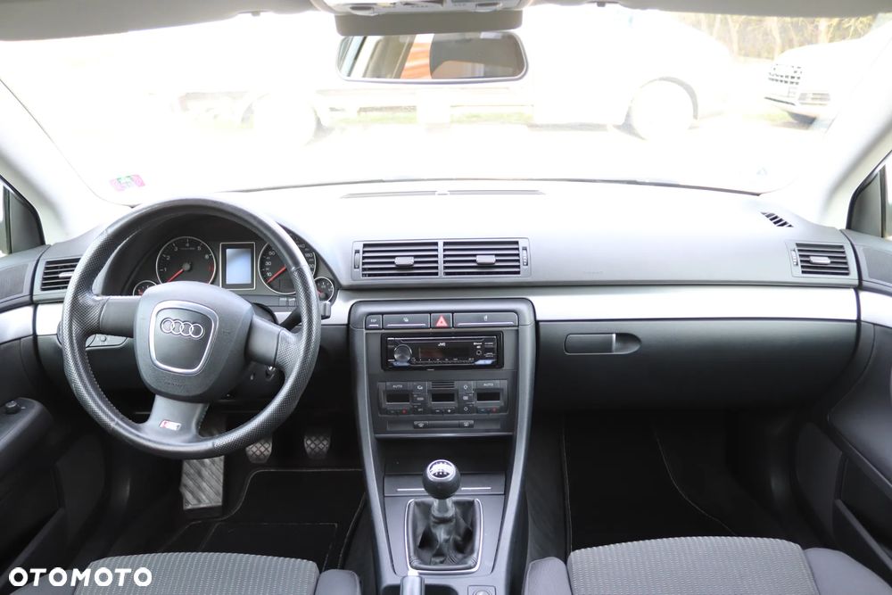 Audi A4 Avant 1.8 T - 26