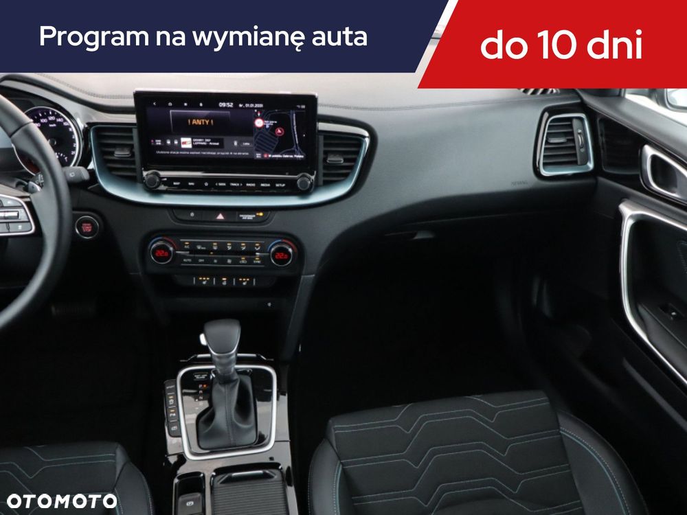 Kia XCeed - 10