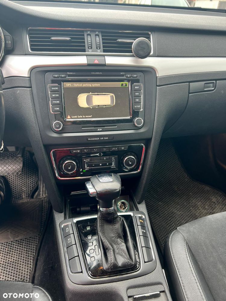 Skoda Superb 2.0 TDI DSG Elegance - 10