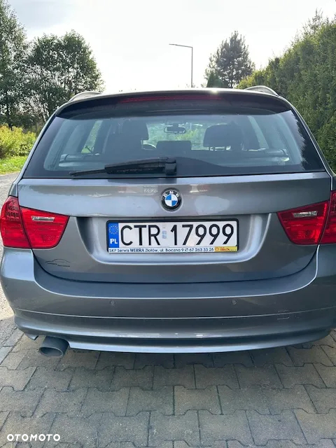 BMW Seria 3 318d - 9