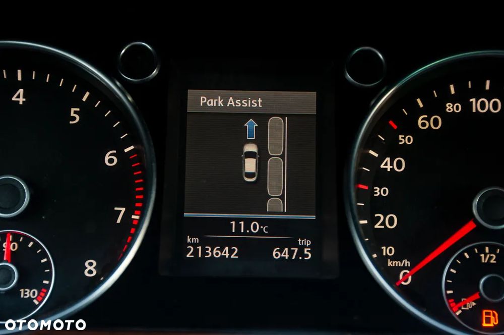 Volkswagen Passat CC - 38