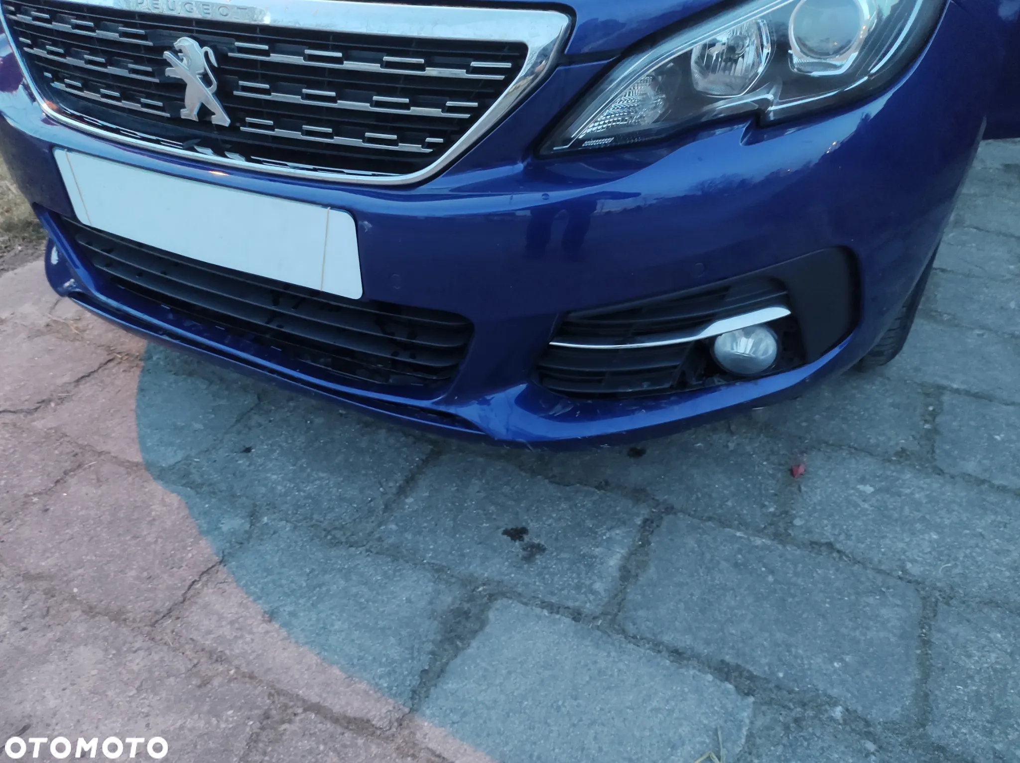 Peugeot 308 1.2 PureTech Allure S&S - 9