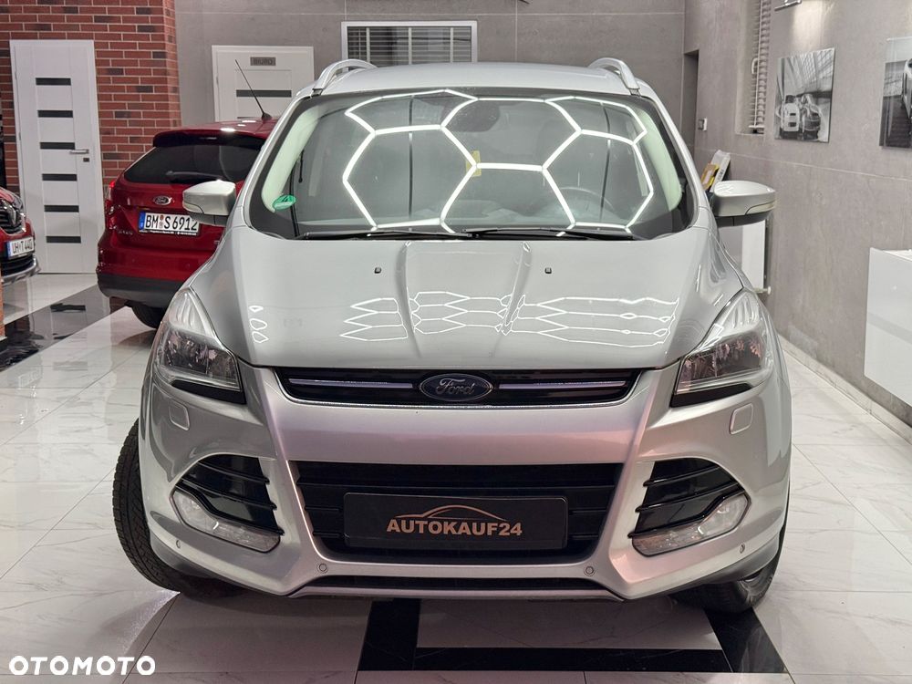 Ford Kuga 2.0 TDCi 4WD Titanium - 4