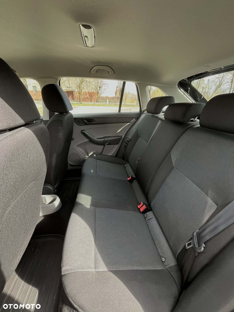 Skoda RAPID Spb 1.6 TDI DPF Active Max - 8