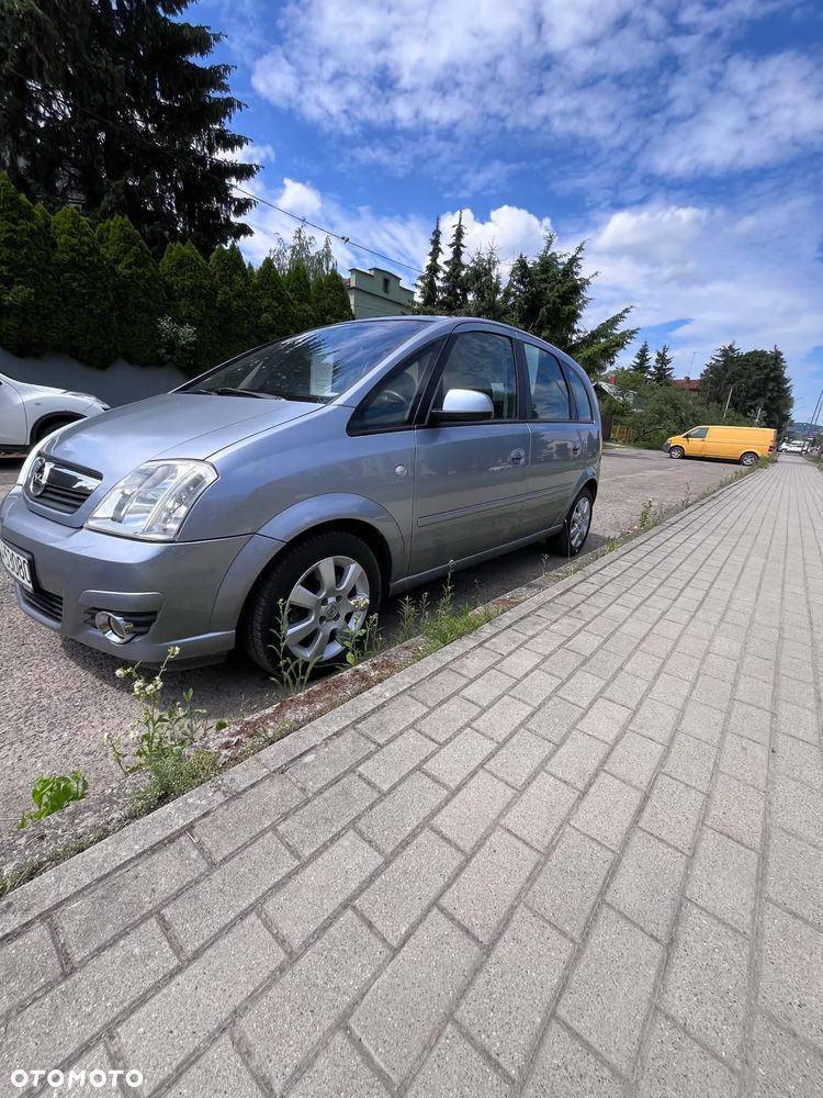 Opel Meriva 1.6 16V Cosmo - 11