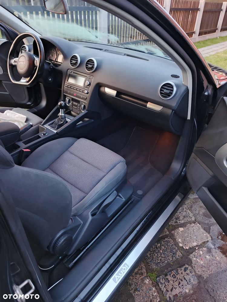 Audi A3 3-drzwiowe 2.0 TDI Ambiente - 2