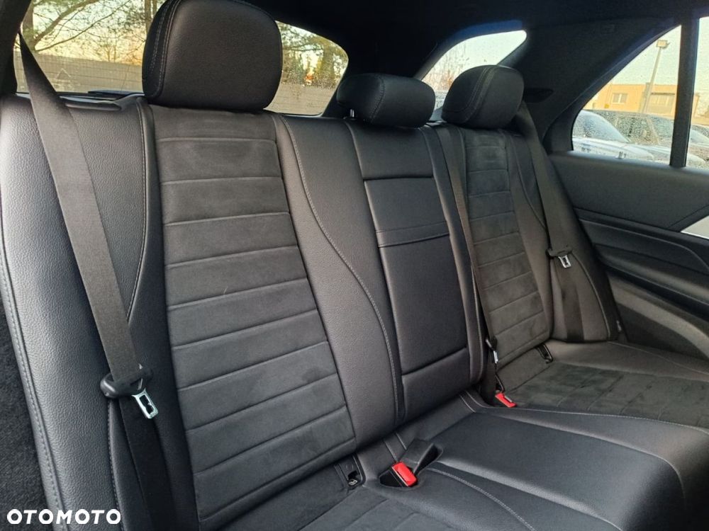 Mercedes-Benz GLE - 25