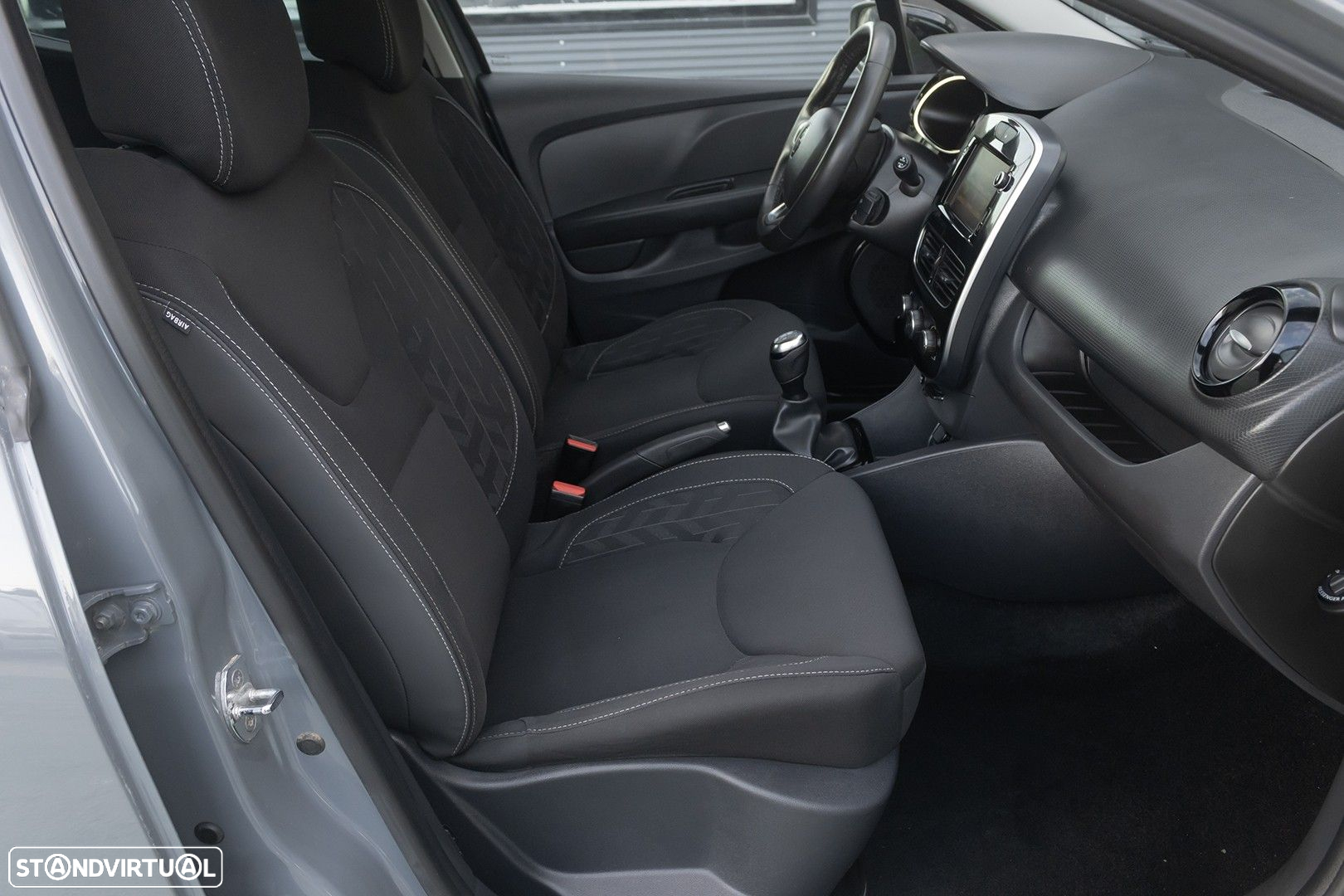 Renault Clio 0.9 TCe Limited - 20