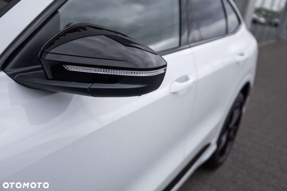 Audi Q5 Sportback - 9