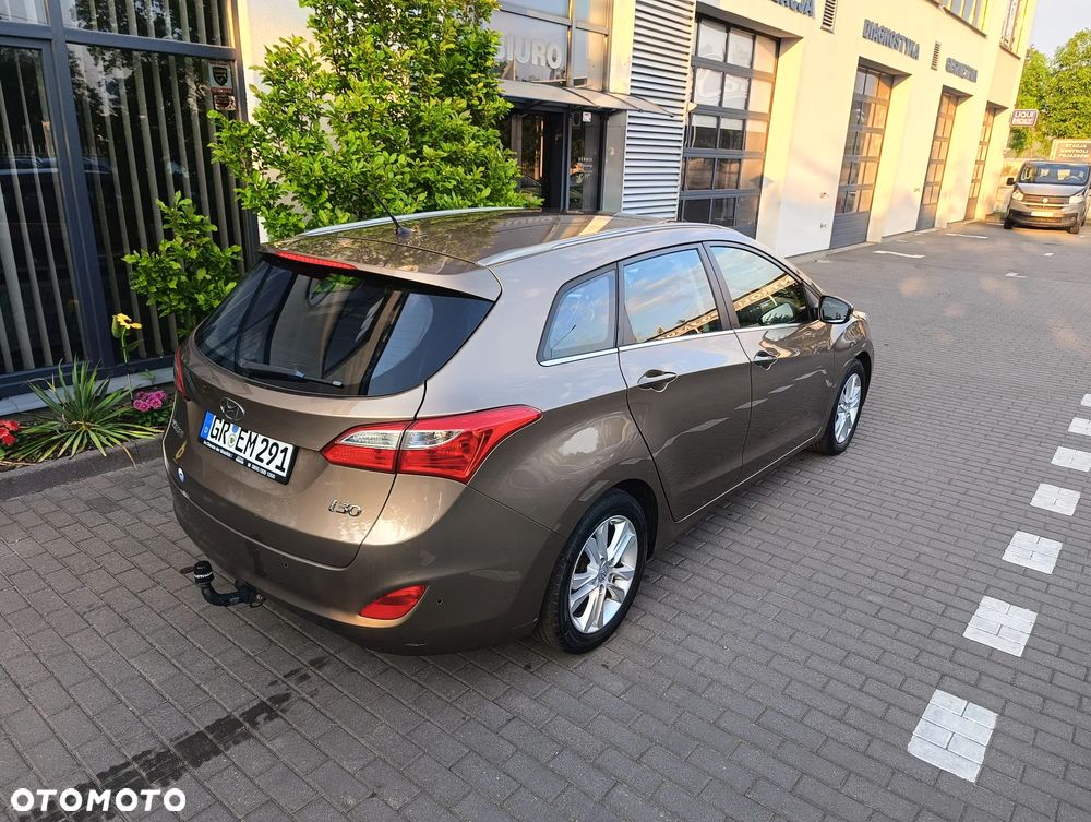 Hyundai i30 - 23