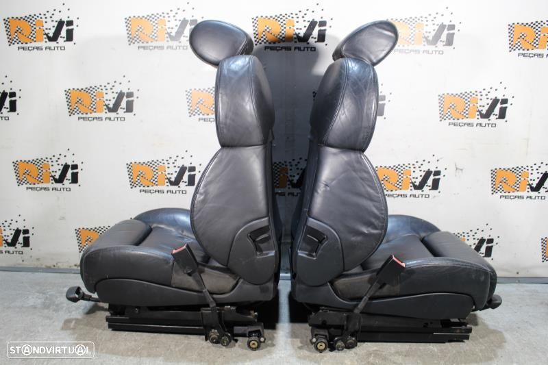 Conjunto De Bancos Audi A3 (8L1)  Bancos Audi S3 A3 8L Recaro Em Pele - 10