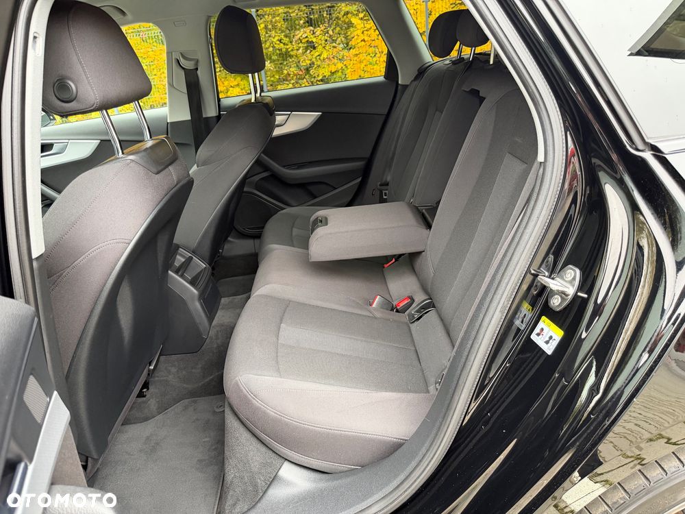 Audi A4 Avant 40 TFSI sport - 27