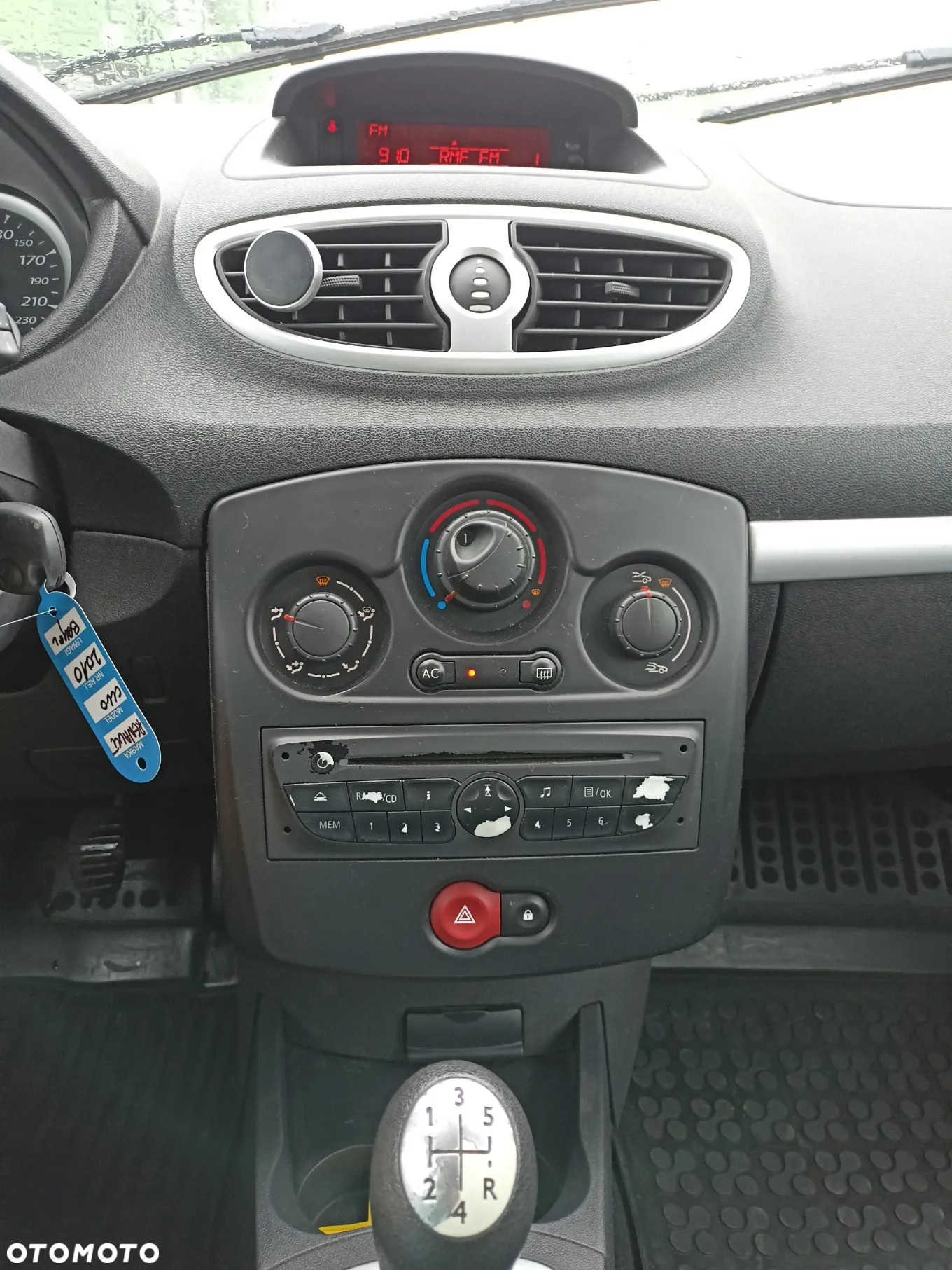 Renault Clio - 9
