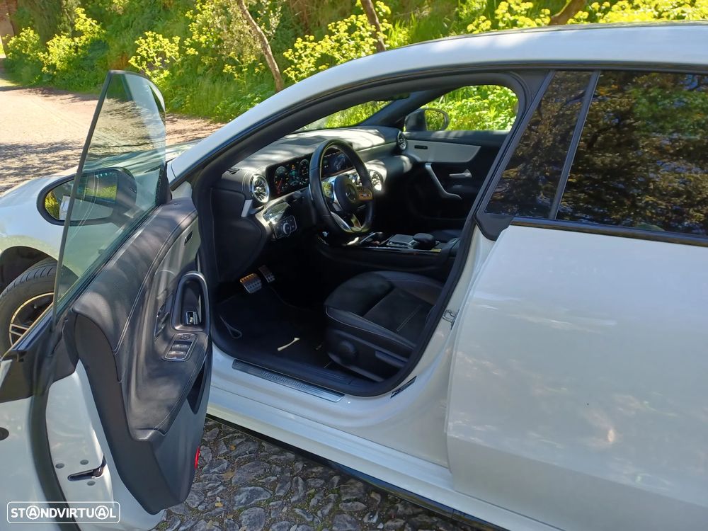 Mercedes-Benz CLA 250 e AMG Line - 11