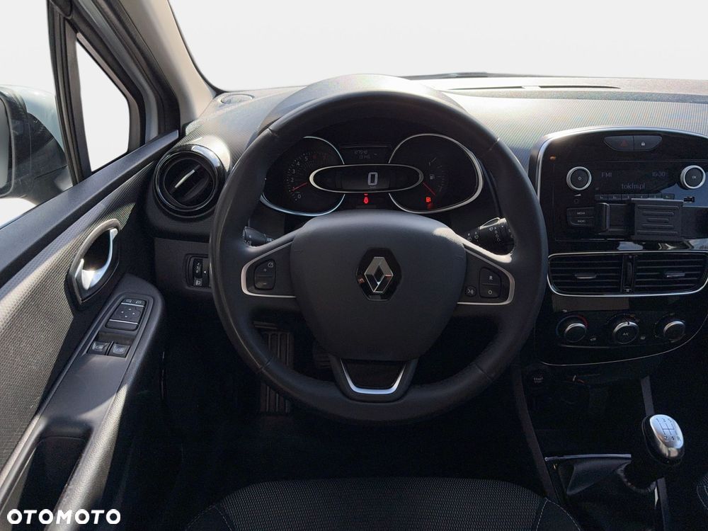 Renault Clio - 15