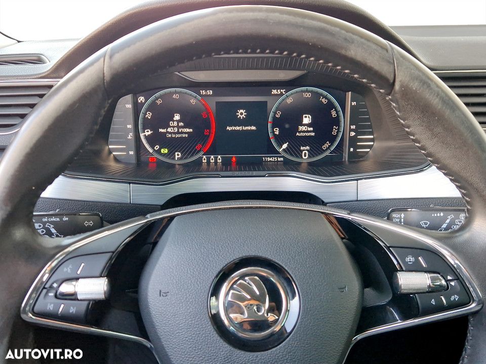 Skoda Superb 2.0 TDI DSG Ambition - 20