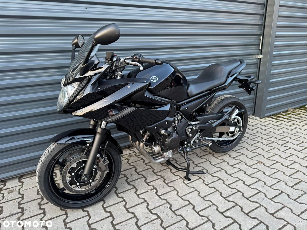 Yamaha XJ - 2
