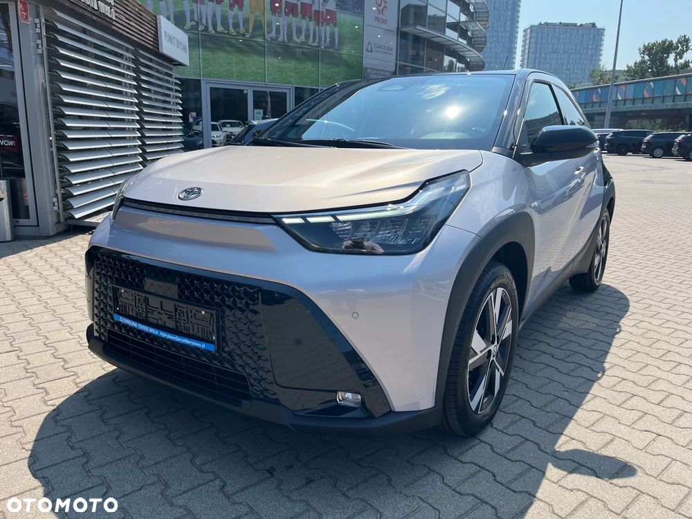 Toyota Aygo X Hybrid 1.5 Style e-CVT - 1