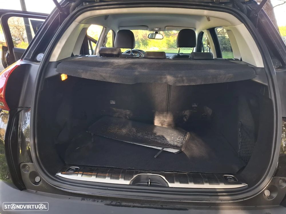 Peugeot 2008 1.6 BlueHDi Allure - 16