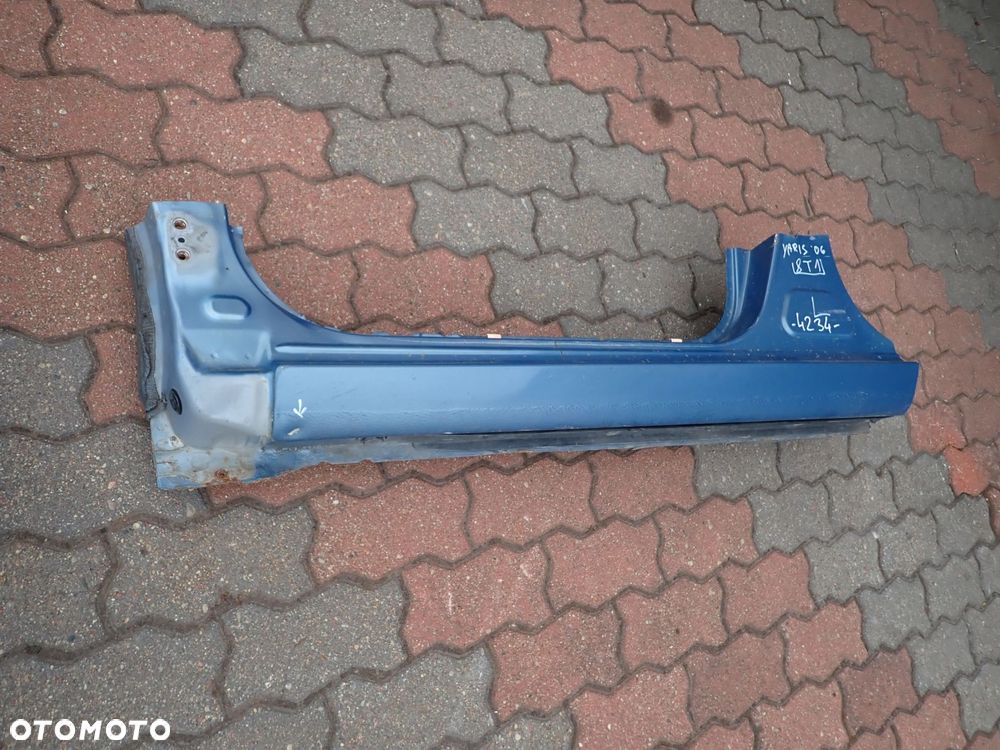 TOYOTA YARIS II 06-11 PRÓG LEWY 8T1 - 3