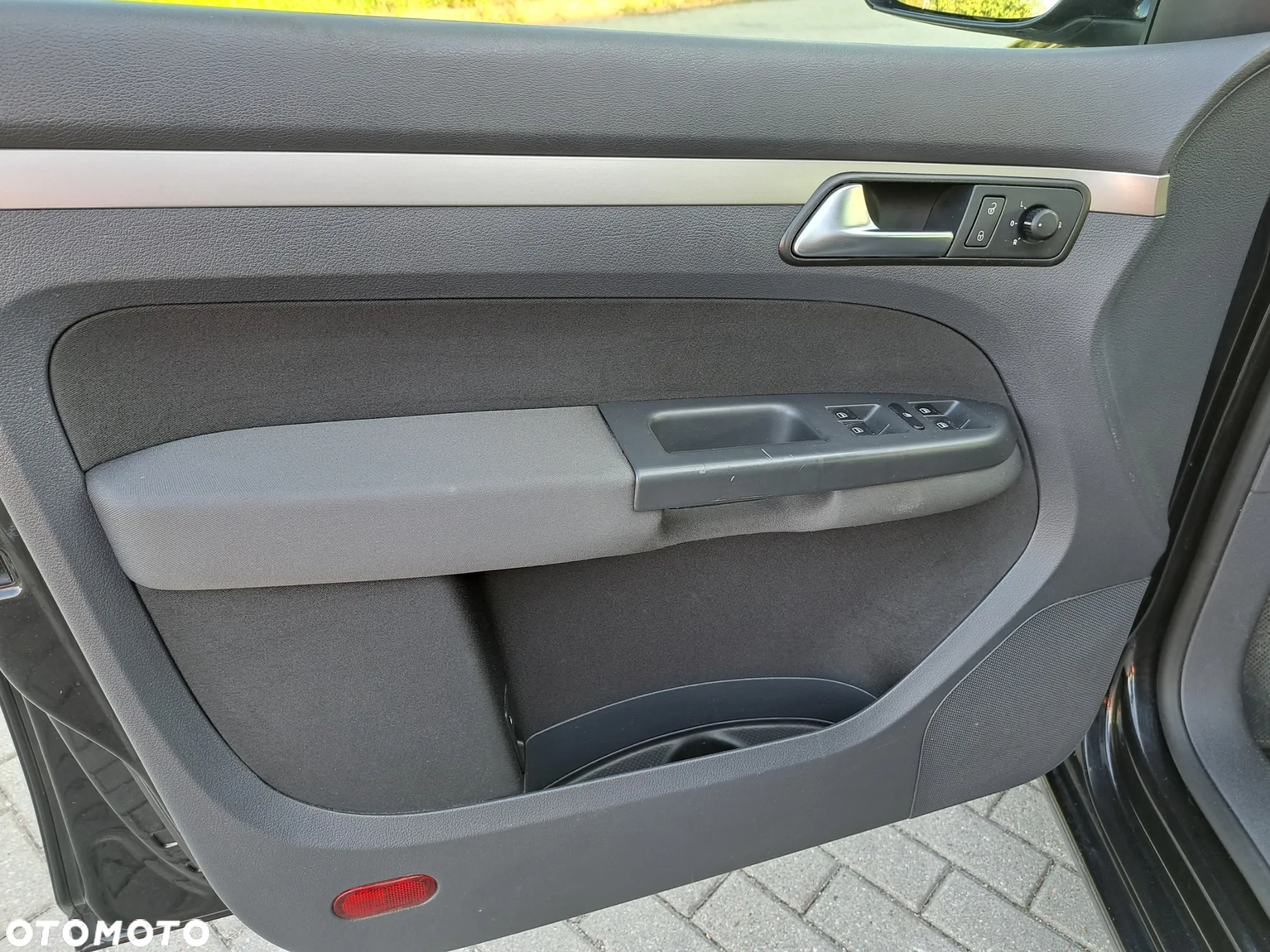 Volkswagen Touran - 28