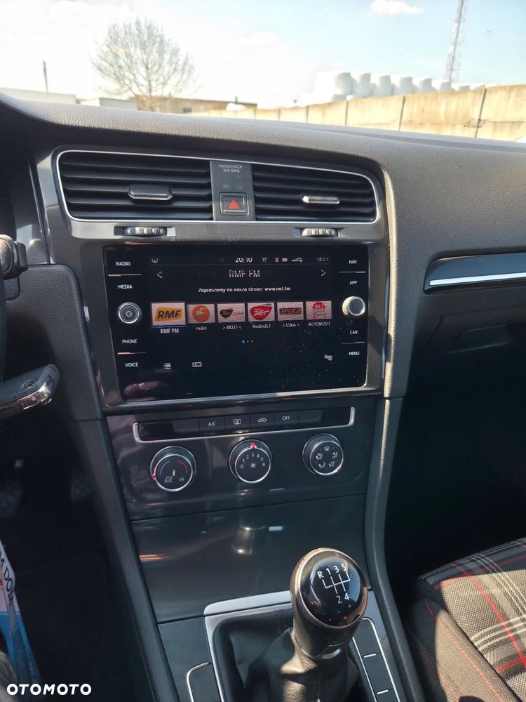 Volkswagen Golf 1.6 TDI BlueMotion Trendline - 19