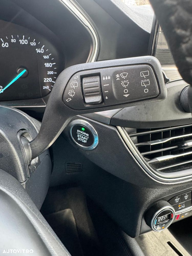 Ford Focus 1.5 EcoBlue Connected - 15