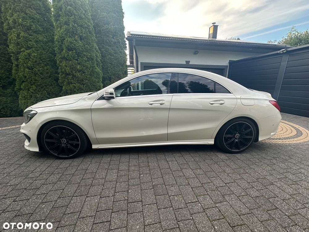 Mercedes-Benz CLA 200 7G-DCT - 4