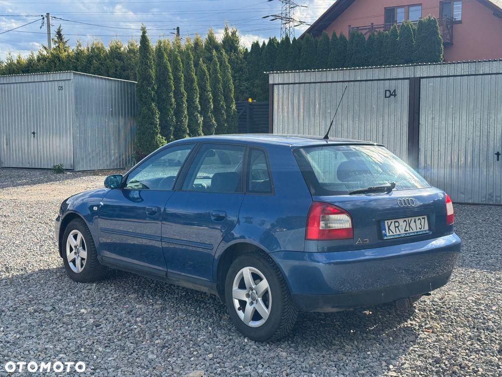 Audi A3 Sportback - 3