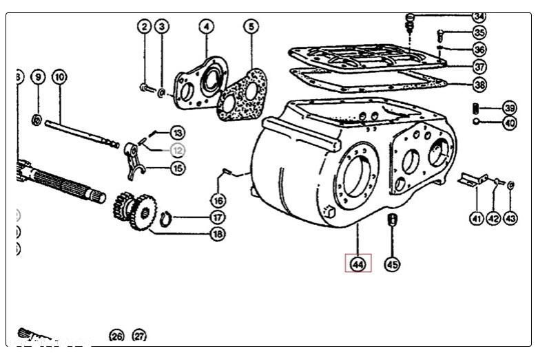 Case Mammut 7400 - obudowa skrzyni biegów 03223361 - 1
