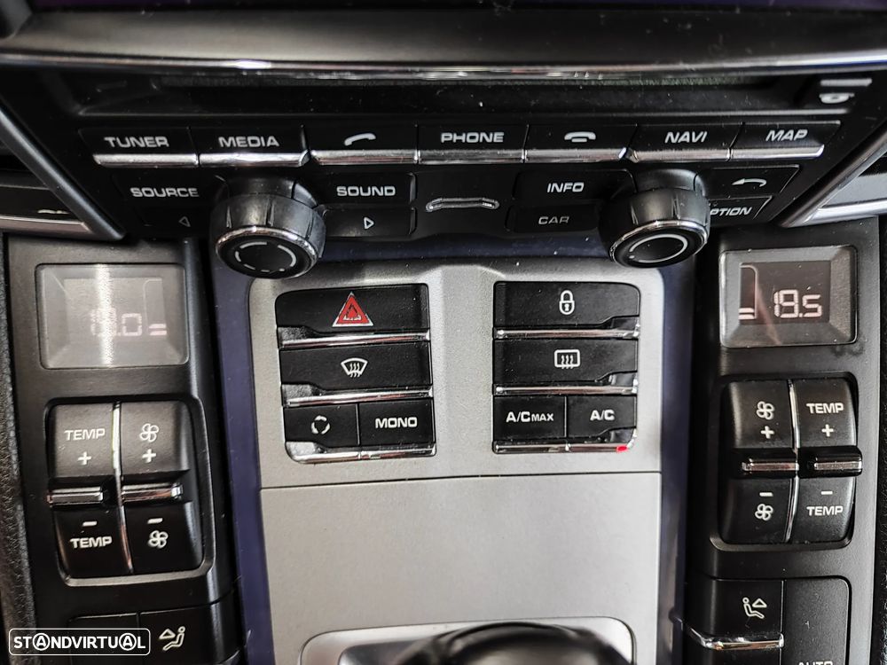 Porsche Panamera Platinum Edition - 38