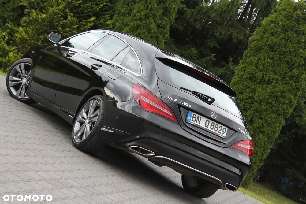 Mercedes-Benz CLA - 12