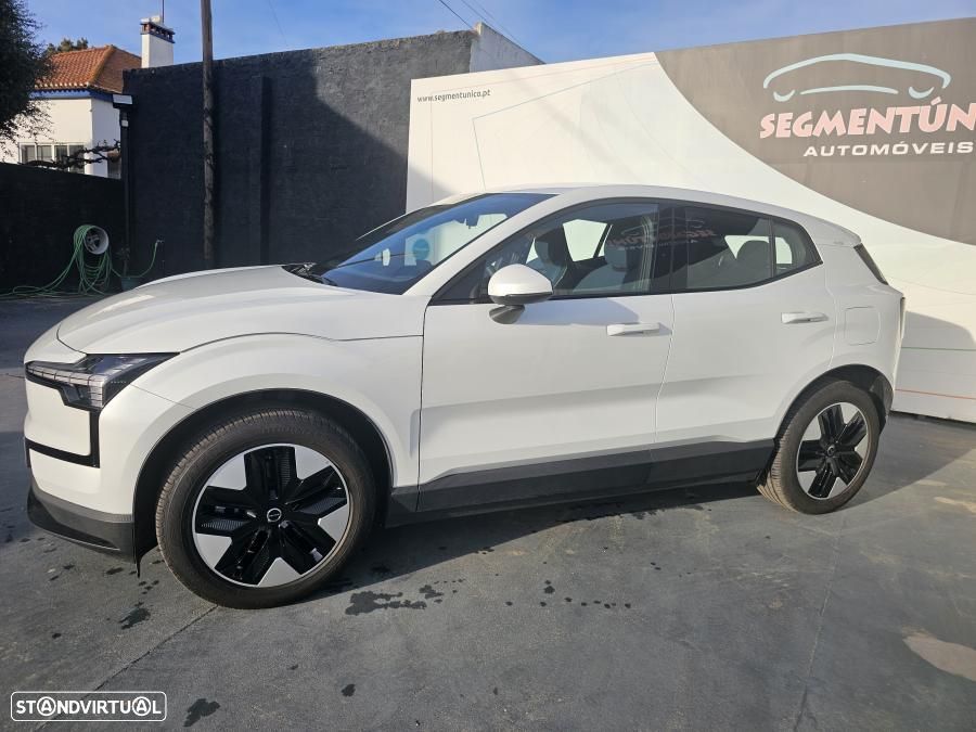 Volvo EX30 Single Motor Extended Range RWD Core - 5