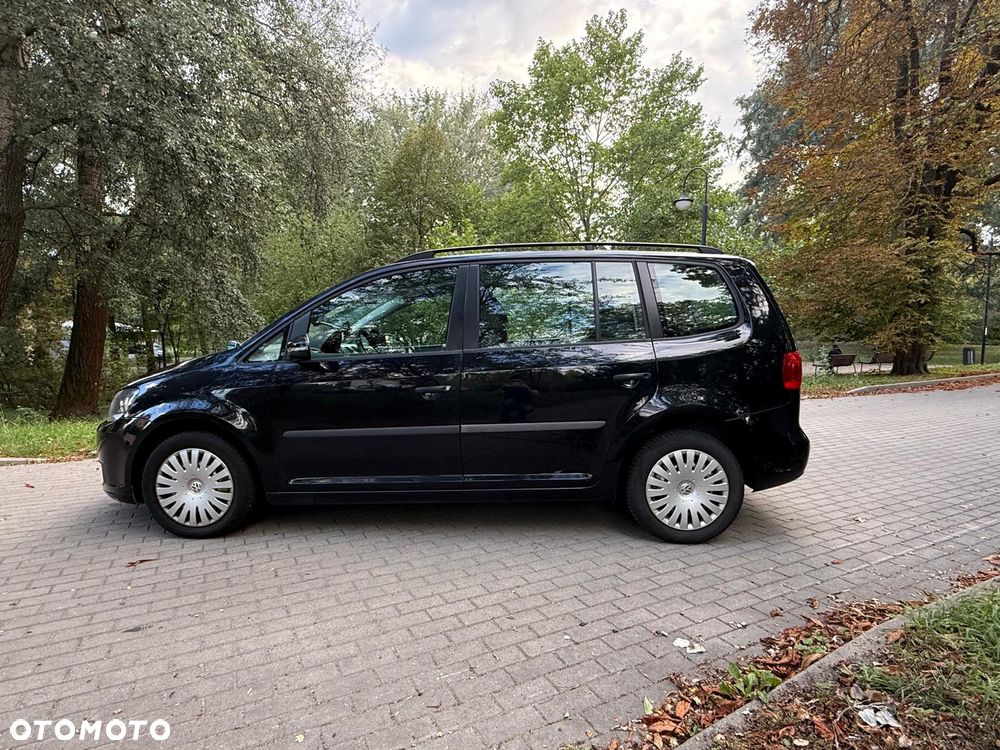 Volkswagen Touran 1.6 TDI DPF BlueMot Trendline - 16