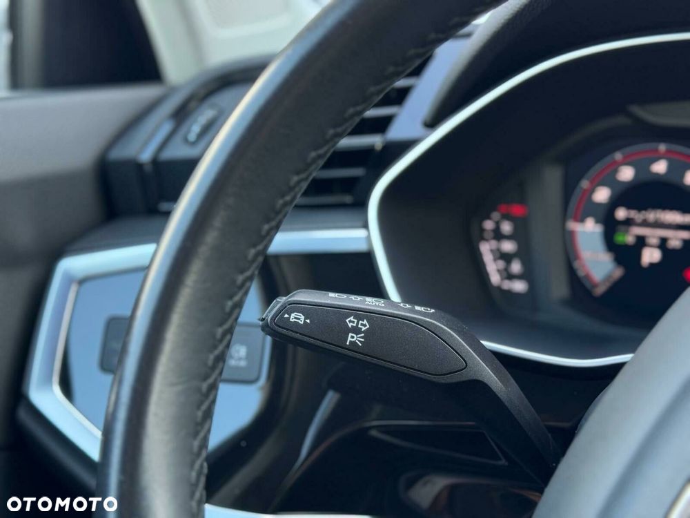 Audi Q3 - 22