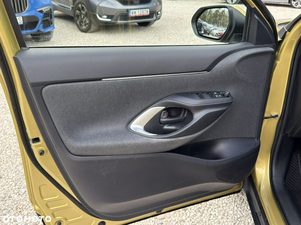 Toyota Yaris Cross - 13