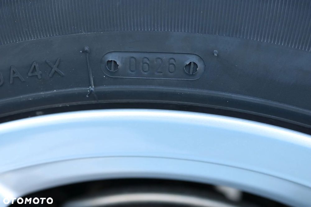 Audi A4 Limousine - 13