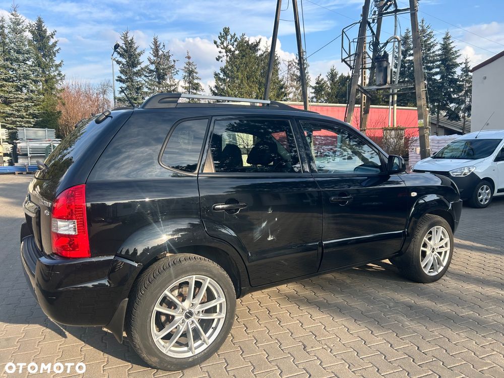 Hyundai Tucson 2.7 V6 4WD GLS - 3