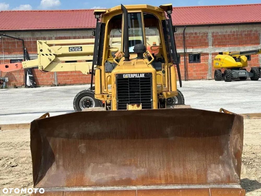 Caterpillar D5 - 8