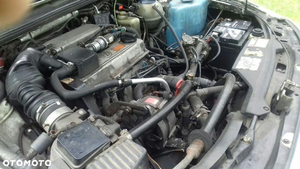 Volkswagen Passat 2.0 GL - 6