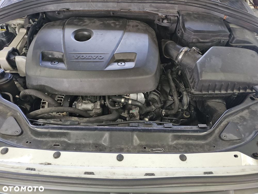 Volvo XC 60 T5 Geartronic Momentum - 14