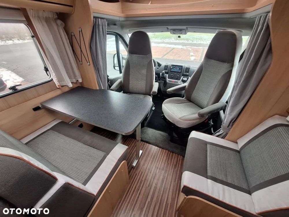 Carado T344 półintegra klimatyzacja - 10