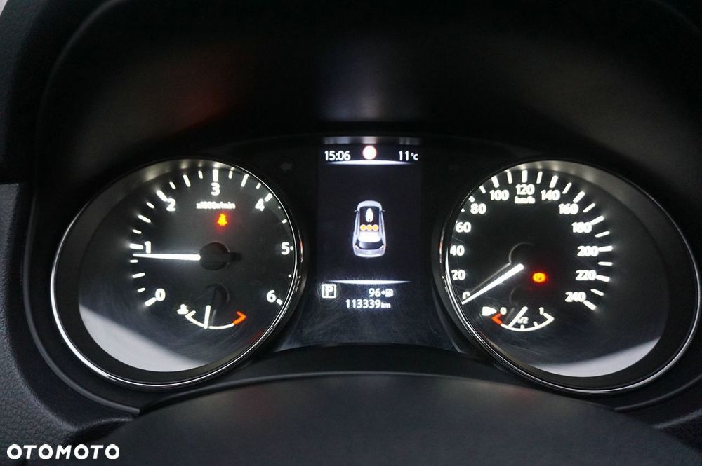 Nissan X-Trail 2.0 dCi Tekna 4WD Xtronic 7os - 7