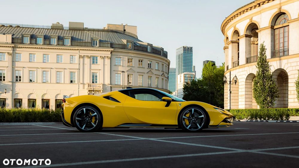 Ferrari SF90 Stradale - 4