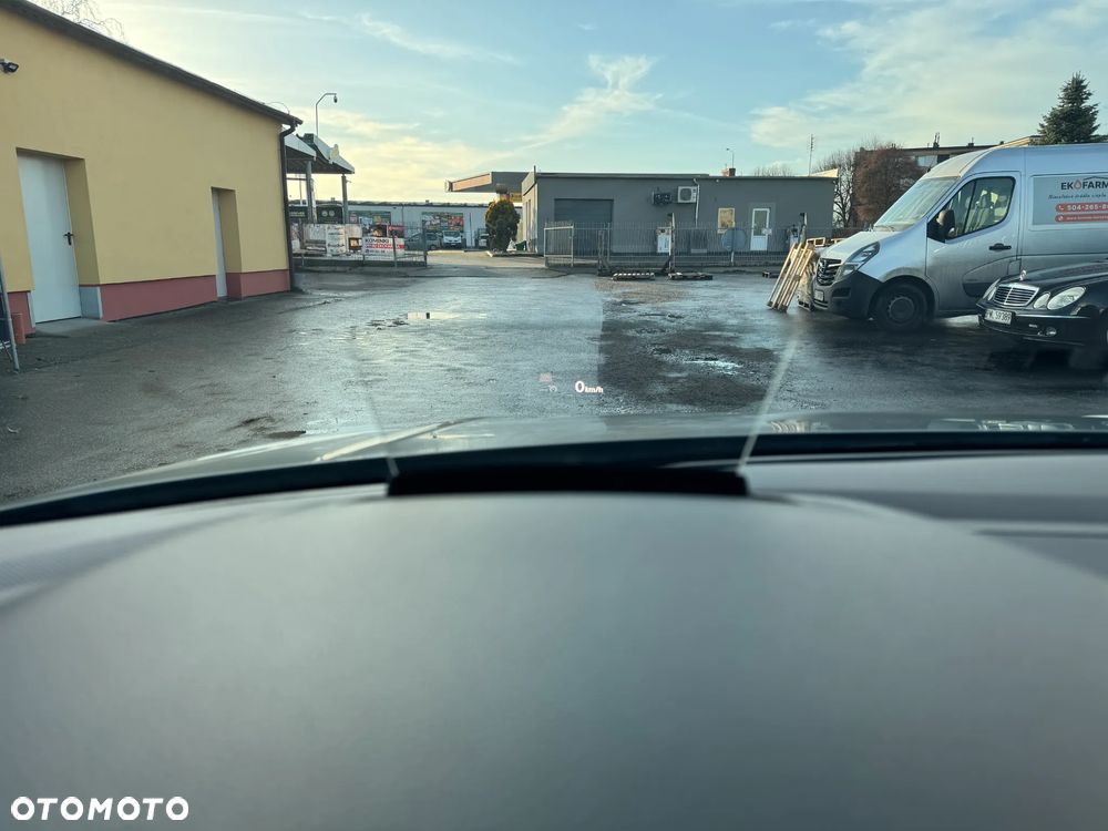 Volkswagen Tiguan 2.0 TDI SCR 4MOTION DSG Highline - 32